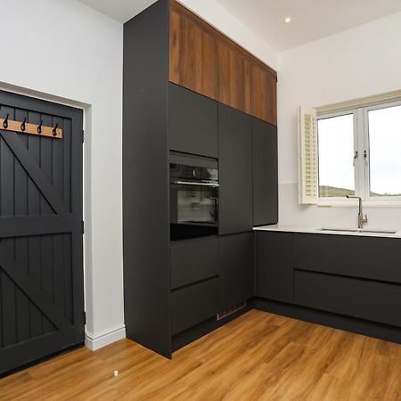 Oakwood Stables Villa Conwy Bagian luar foto