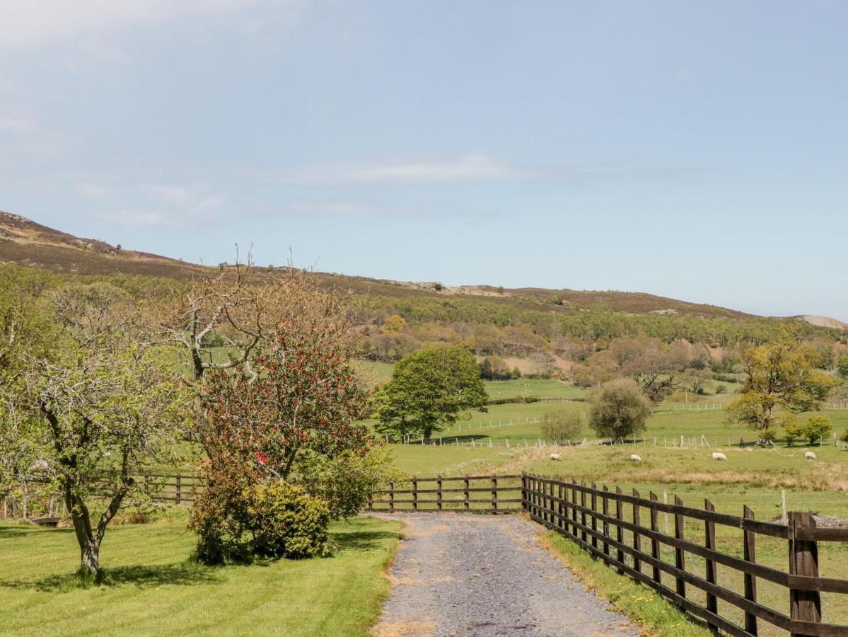 Oakwood Stables Villa Conwy Bagian luar foto
