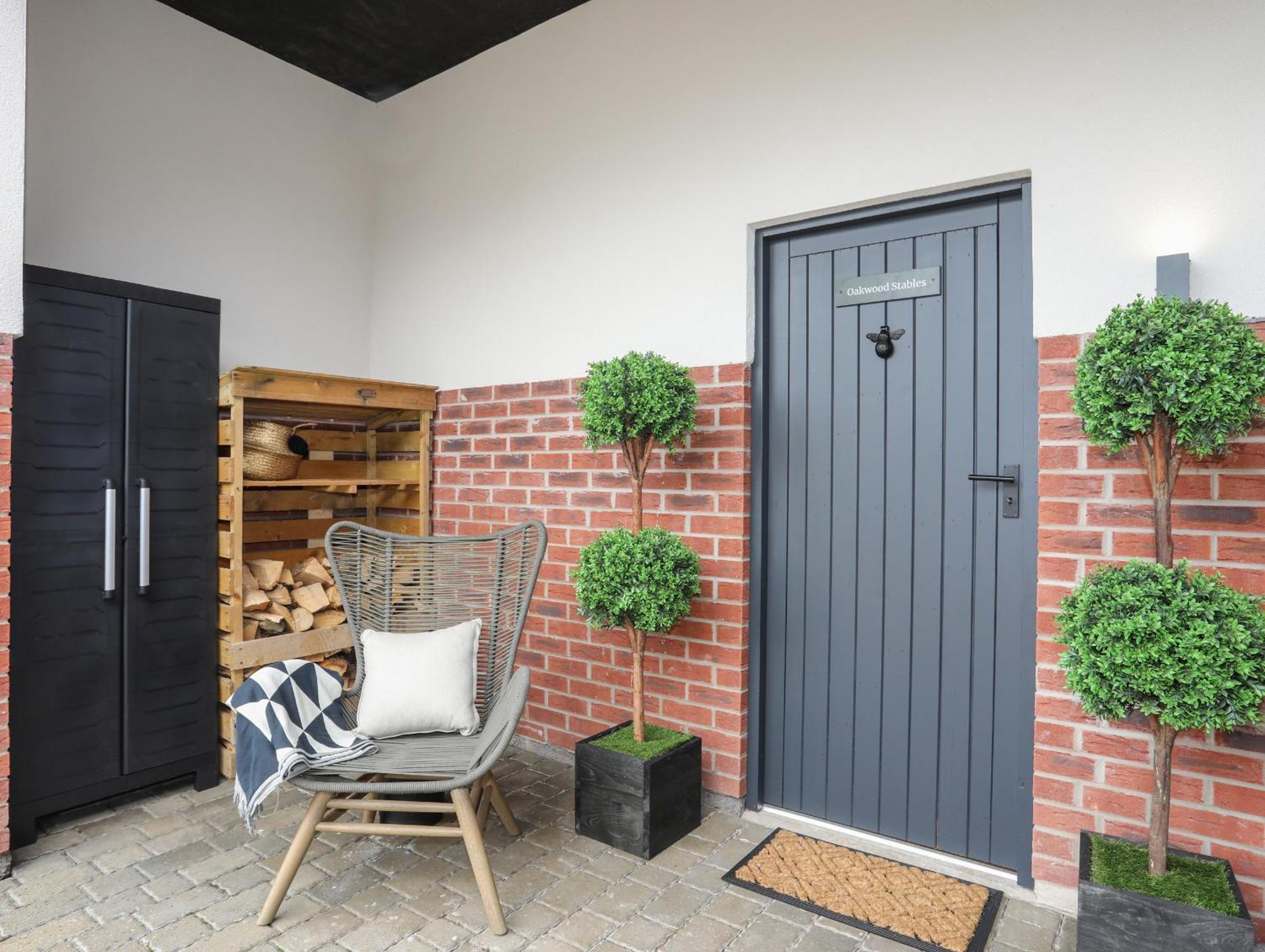 Oakwood Stables Villa Conwy Bagian luar foto