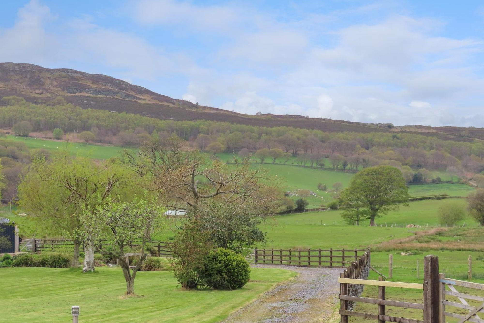 Oakwood Stables Villa Conwy Bagian luar foto